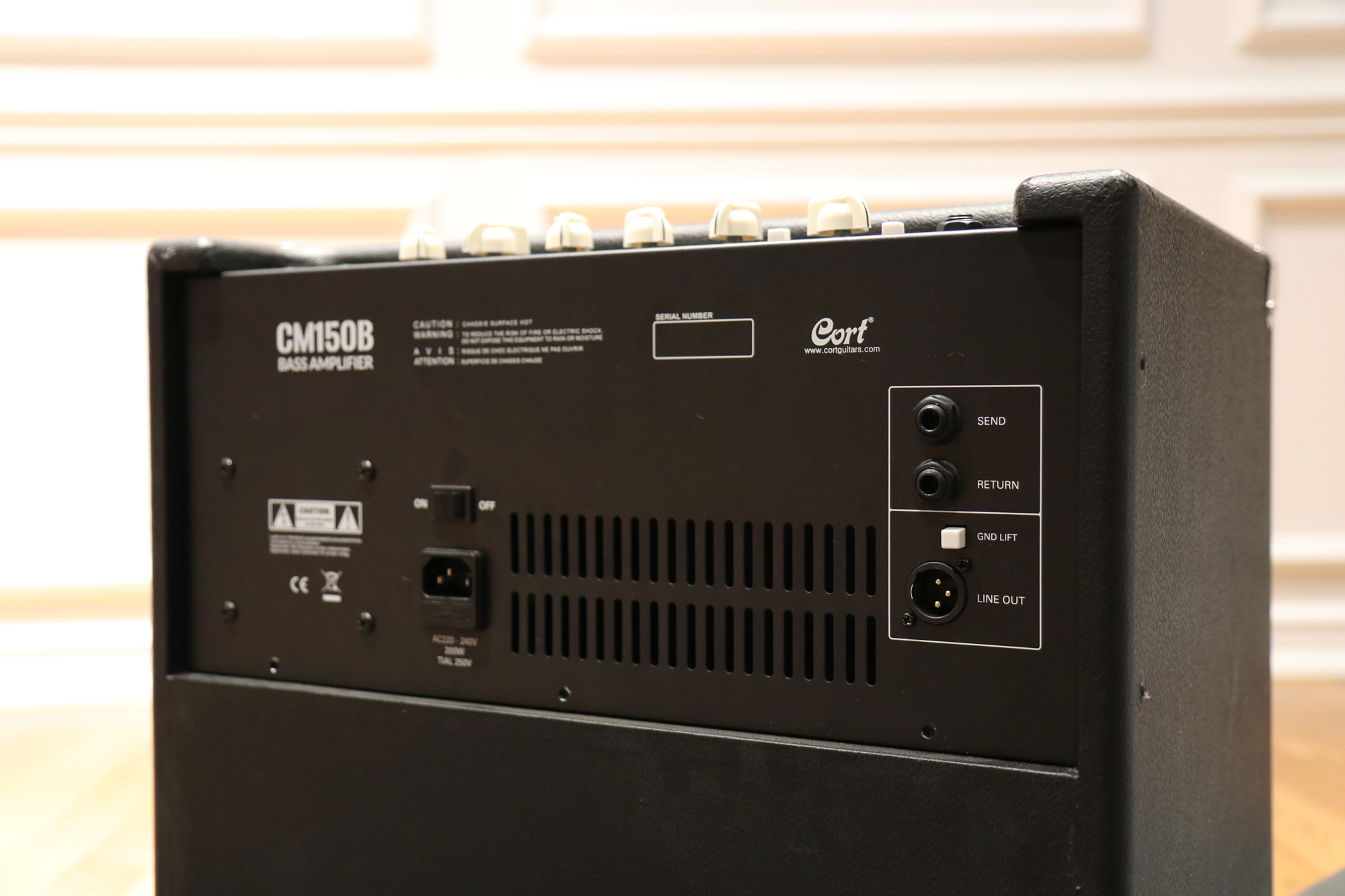 CM150B, schwarz, 150 Watt CM150B, schwarz, 150 Watt