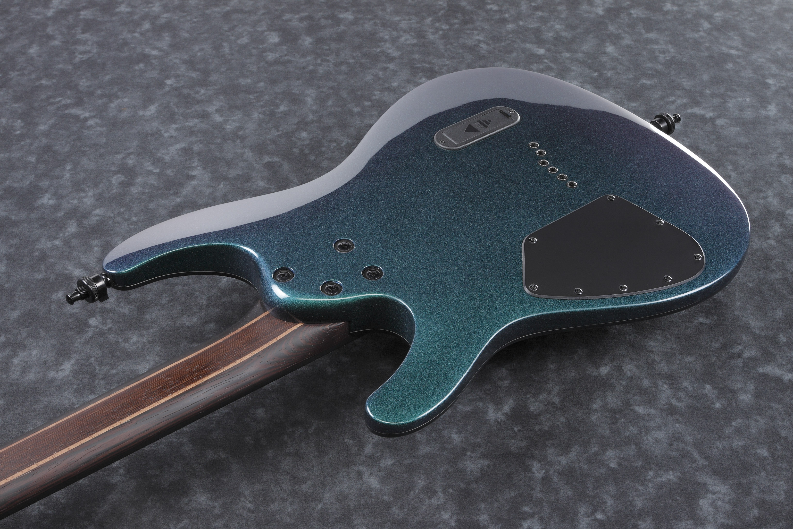 S671ALB-BCM Blue Chameleon S671ALB-BCM Blue Chameleon