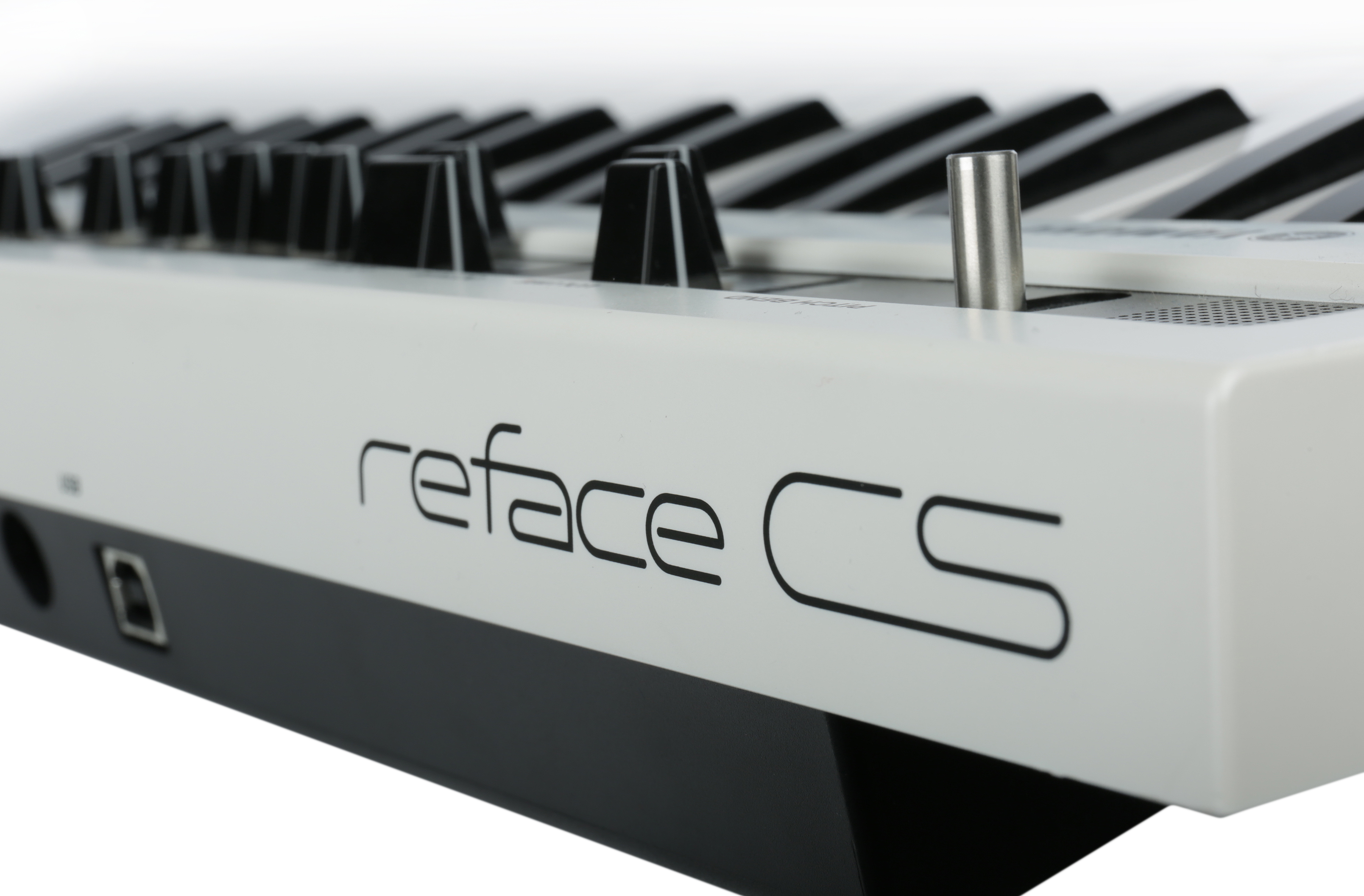 Reface CS Synthesizer