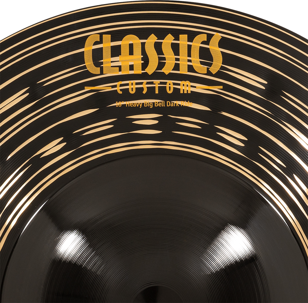 CC18HBBDAR Classics Custom Dark 18" Heavy Big Bell Ride CC18HBBDAR Classics Custom Dark 18" Heavy Big Bell Ride