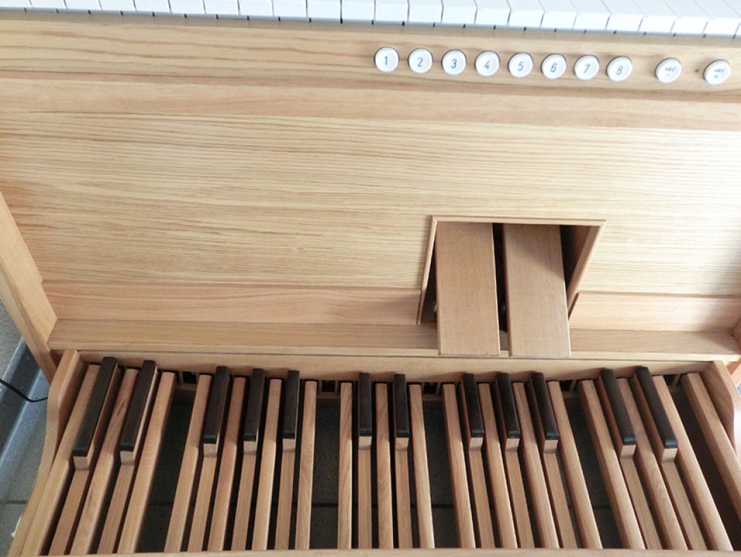 Classic 3700 D Kirchen-Konzertorgel, extern+ intern Abstrahlung Instrument mit umfangreicher Sonderausstattung