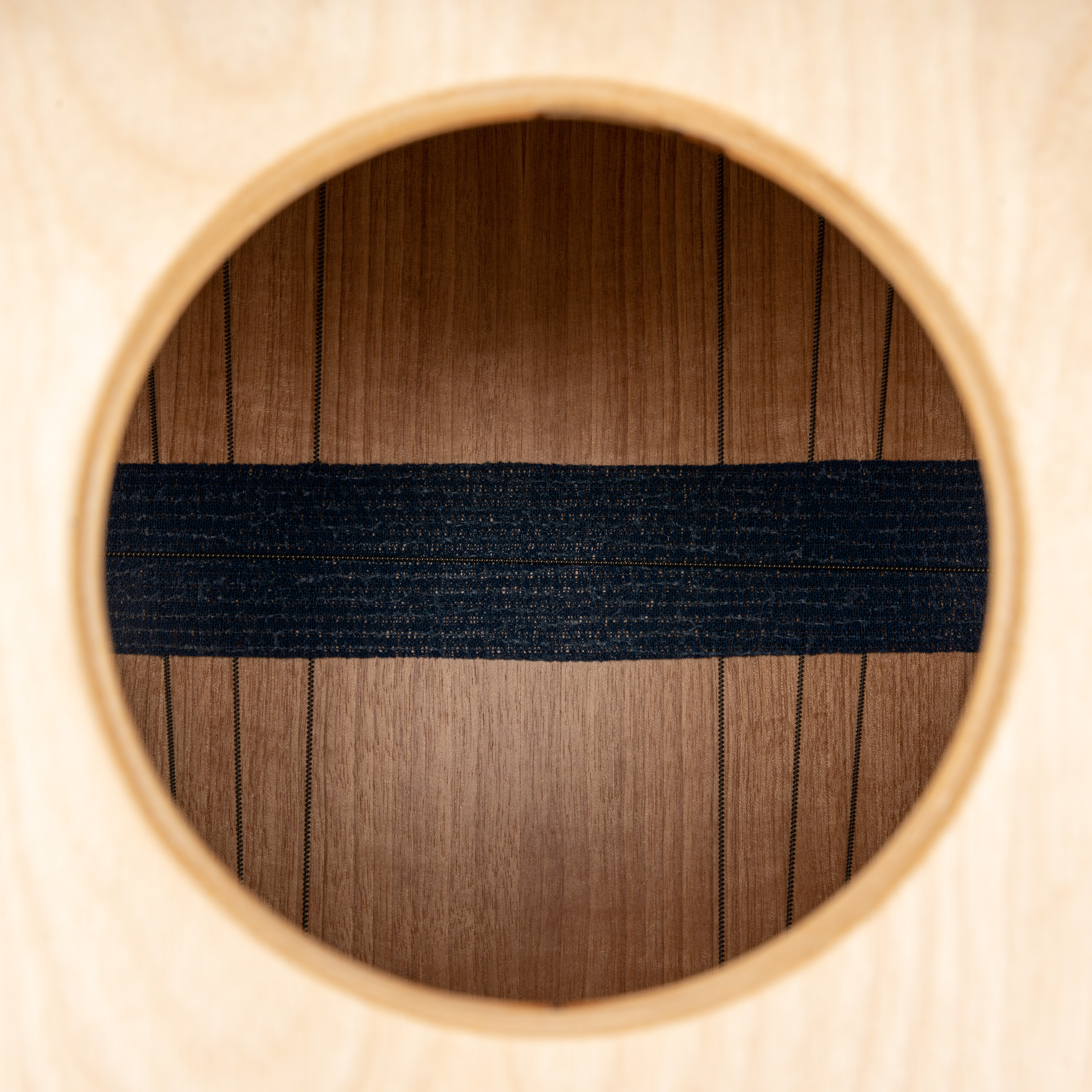 AETLLI Artisan Edition Cajon - Tango Line AETLLI Artisan Edition Cajon - Tango Line