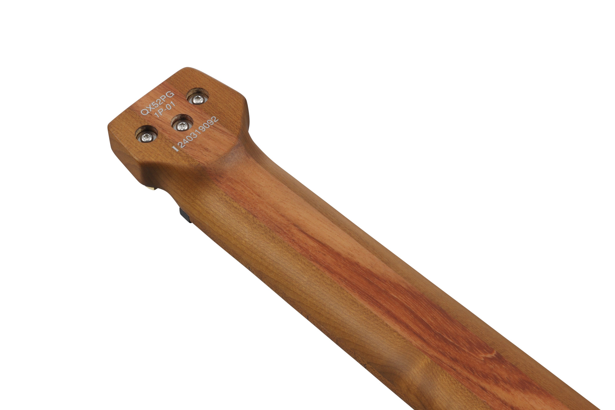 MGFM10-OBL Manuel Gardner Fernandes Signature MGFM10-OBL Manuel Gardner Fernandes Signature