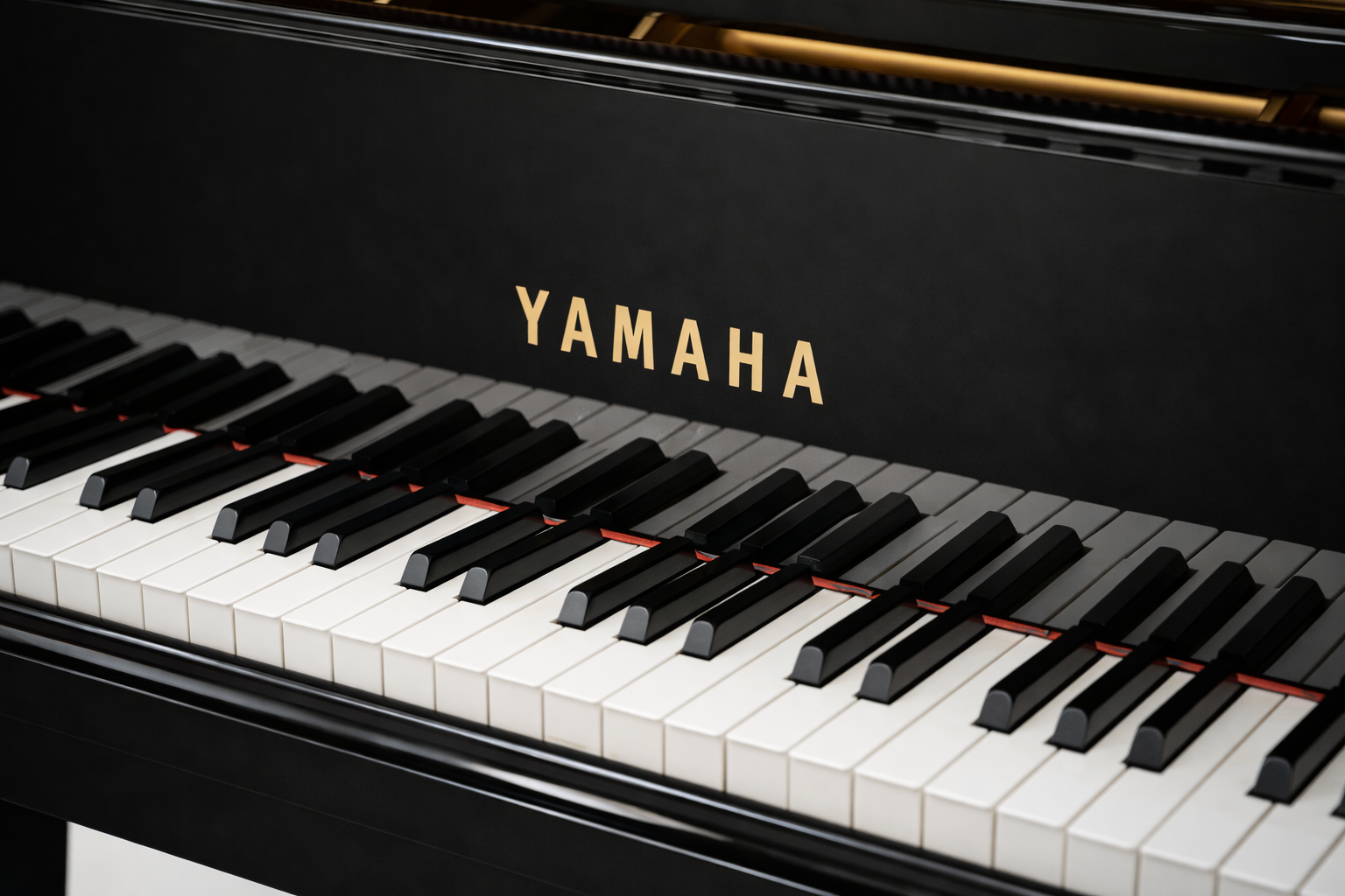 Yamaha G2 schwarz hochglanz gebraucht