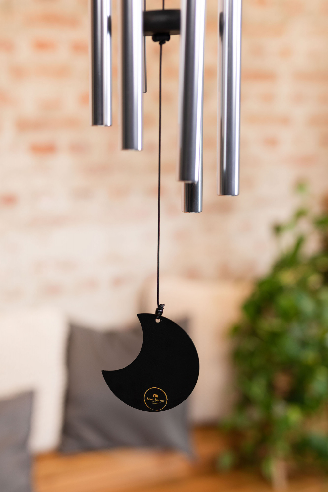 MMC32S Sonic Energy Moon Meditation Chime, 32" / 80 cm, 432 Hz, Runder Bogendeckel, Silber MMC32S Sonic Energy Moon Meditation Chime, 32" / 80 cm, 432 Hz, Runder Bogendeckel, Silber