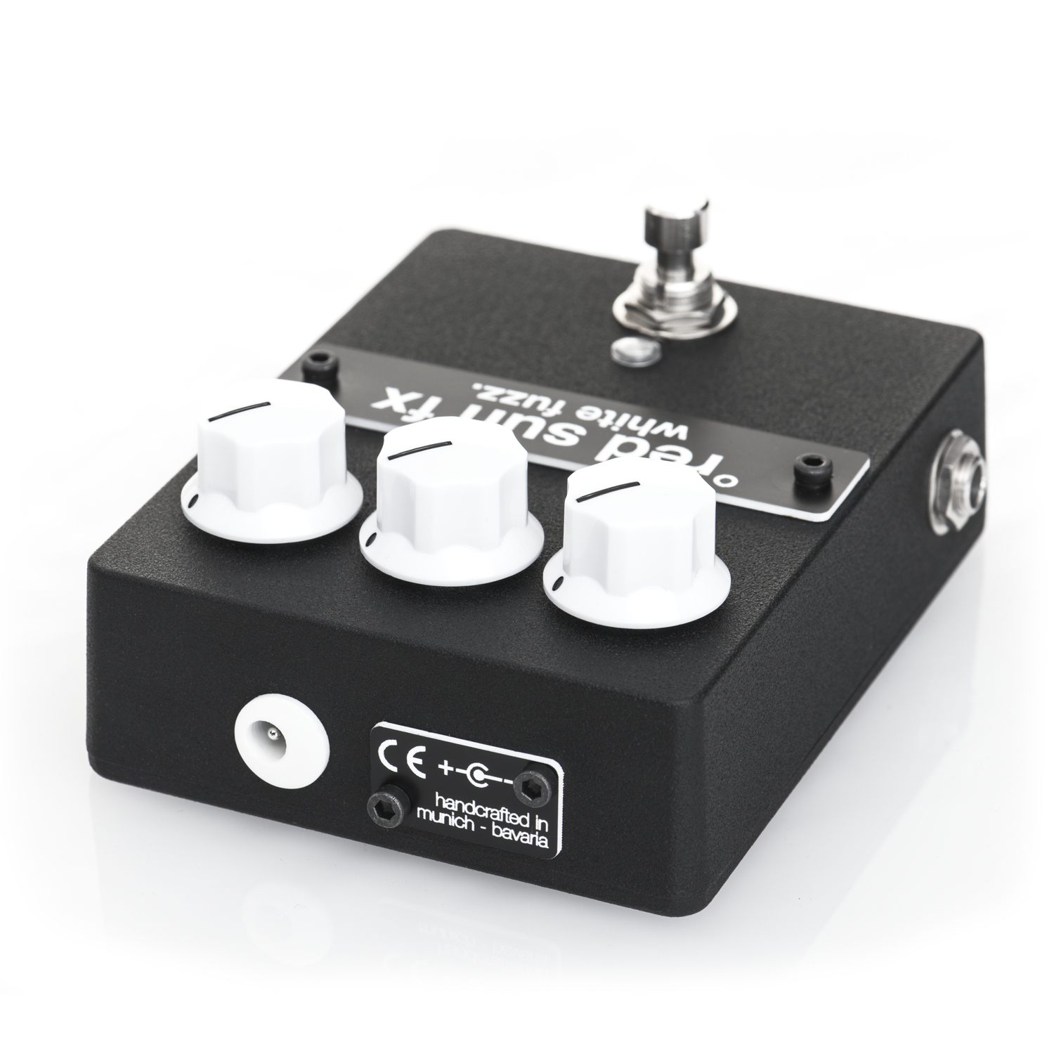 White Fuzz Handmade in Munich White Fuzz Handmade in Munich