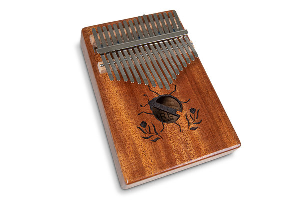 Kalimba 17 keys beetle mahogany matte natural incl. Case